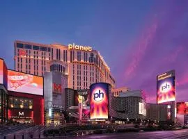 Planet Hollywood Resort & Casino by Suiteness