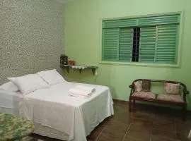 hospedagem casa da waldir, quarto suíte 01