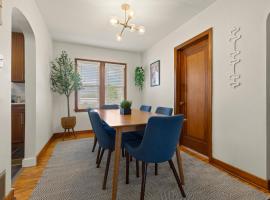 3 BDRM Comfortable and Convenient, cottage a Rockford