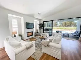 Florette's Pool Suite