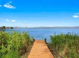 Cudgeree Bay Lake House