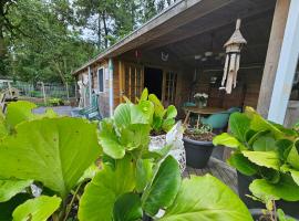 Trekkershut - De Hollandse Boerderij, Campingplatz in Ons Belang