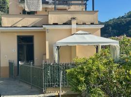 Viesnīca Varazze Apartment - Giardino e Terrazzo Privati, Pet Friendly pilsētā Varacce