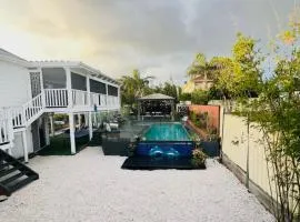 House at the Heart of Entrance! Sleeps18