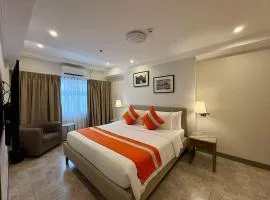 Sheryll Escapes - La Grande 11th floor, Phase 2, luxury 1BR balcony