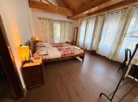 Cozyo Stays Boutique Home Umiam, hotel v destinaci Borpāni