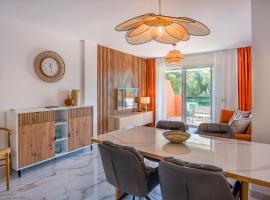 Newly renovated apartment Casares Costa, Hotel in Casares