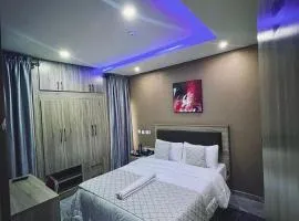 Macdestly Apartment
