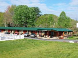 Two Rivers Lodge, hotel in Bryson City