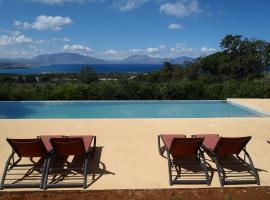 Casa Portico, con piscina in comune, hotel a Terrasini