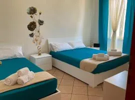 NIMPHAEA BLUE APARTMENT - Elegant Central Flat, Walk to Beach & Train Station