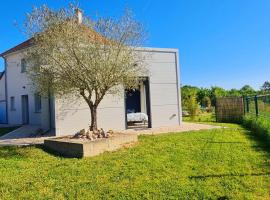 Au Bord de Loire, hotel v destinaci Chouzy-sur-Cisse