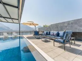 Sea Views 4BR and Assistant's Room Villa with Private Pool, Sharm - Al Dana Villa, Al Dana Island by Deluxe Holiday Homes