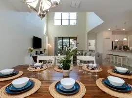 Solterra Resort Vacation Home Sleeping 16 with Private Pool and Spa