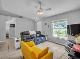 Relax & Recharge in Sunny Inverness home