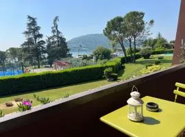 Love Italy Homes - Lake View Studio