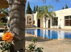 Chalet berbère 6 Chambres avec Piscine &Wifi fibre