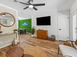 Crystal River Retreat Sleeps 8 5 min to Boat Ramp