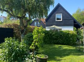 Tiny House De Oude Berg, hotel u gradu Bergen