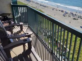 Ashworh 1001 Four Bedroom Condo Oceanfront "PIcture Perfect"