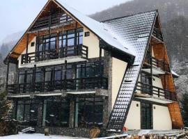 Cabana Riverdale, hotel in Podu Dîmboviţei