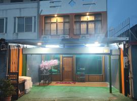 Long River 82 Homestay, hotel v destinaci Taimali