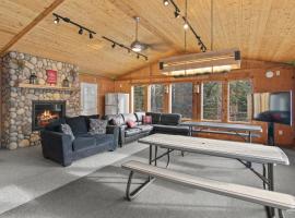 Coho Cabin - Queen + Bunk Bed A Cozy Woodland Setting, hotel a Sterling