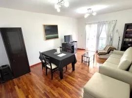 Centrico y muy completo departamento