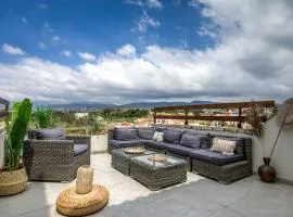 Best sea view BOHO house with a panoramic terrace, 900 m to beach