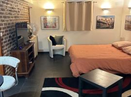 Studio 29 m2 proche La Défense et Arena, hotel v destinaci Nanterre