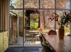 Maas Suites - The French House