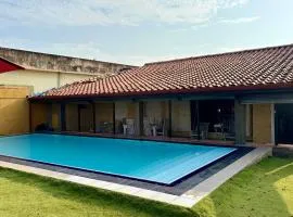 Hamilton Beach Villa