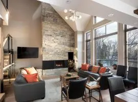 Havre Des Legendes 102 Luxurious, Contemporary Easy Walk to Ski-in/Out