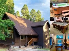 3bed plus den NakaiChalet AC EVCharger Hot tub