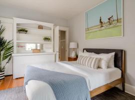 Stay Portland - Portland Classic - Parks, Eateries & Local Shops, hotel v destinaci Portland