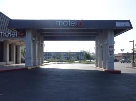 Motel 6-Claremont, CA, khách sạn ở Claremont