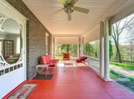 9 Mi to New River Gorge Spacious Retreat with Porch