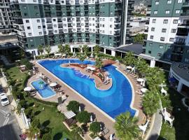 5 STAR FACILITIES/WALKING DISTANCE TO AMENITIES AND THE BEACH, hotel que acepta mascotas en Alanya