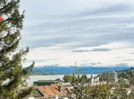 Large Flats, Zurich Lake HWA - Self Checkin