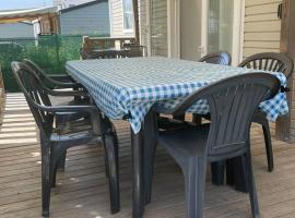 Mobil-home climatis&eacute; &agrave; Valras Plage dans le camping 4 &eacute;toiles les Sables du midi &agrave; 800m de la plage