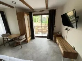 Asgard Deluxe hotel