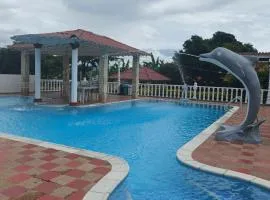 La Alborada Min 15 personas