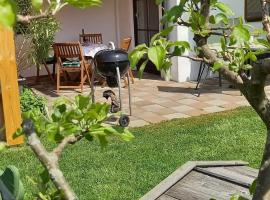 Ferienwohnung Schelzke, hotel v destinaci Frasdorf