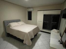 Apartamento com ar condicionado em Seabra, hotel em Seabra