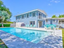 Easy Breezy Family Complex 5BR 3BTH 100ft Dock Pool & Beach