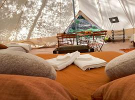 Tente Sancy, luxury tent in Chambon-sur-Lac