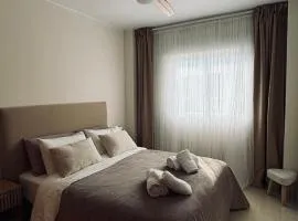 Luna home