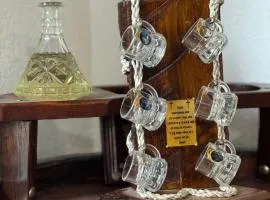 Kuća ispod Rajca