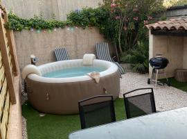 Joli T2 avec jacuzzi, ξενοδοχείο σε Saint-Victoret