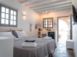 Living Blue Tinos, Hotel in Kardiani